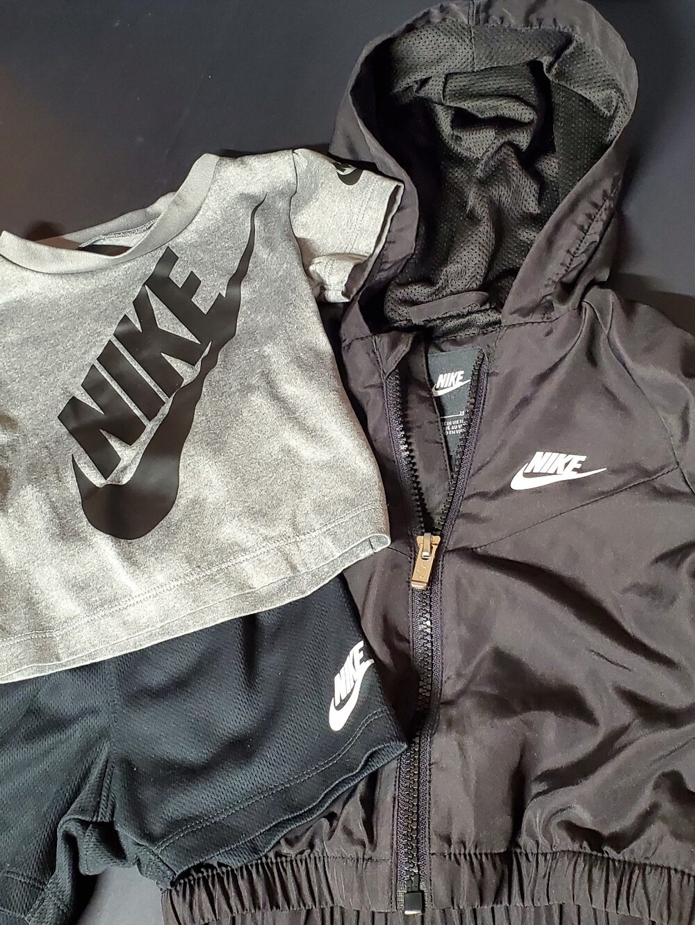 NIKE NWOT 3pc Black Dri-fit Mesh-Lined Windbreaker & Gray/Black Short